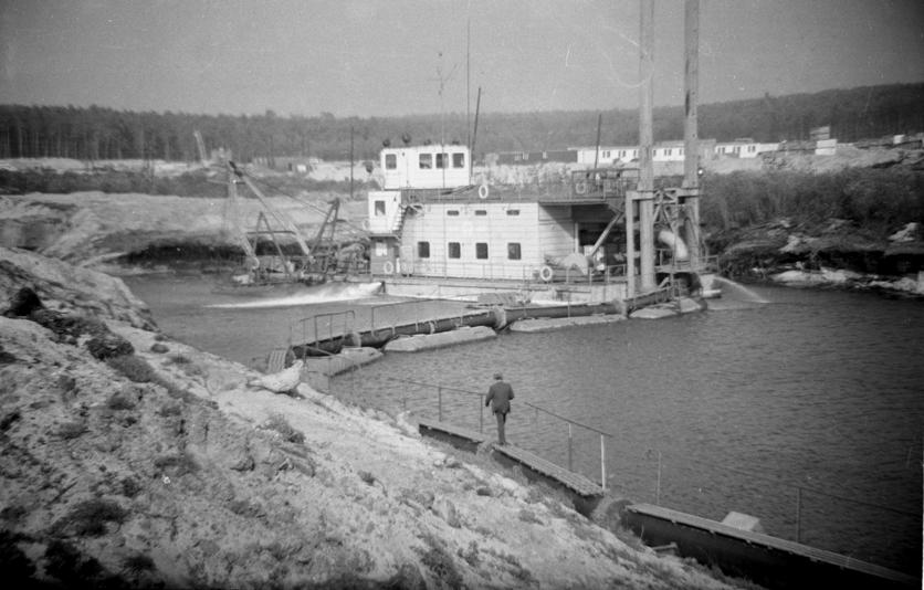 Ностальгия. Сооружается плотина