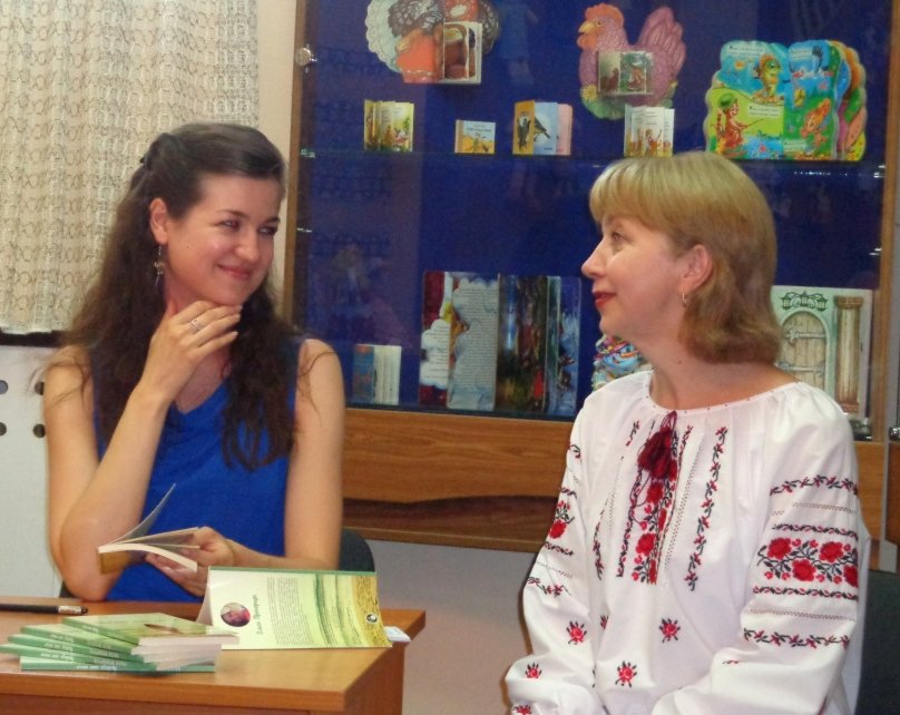 Краща  поетична  збірка  України 2014 року  у  нетішинки