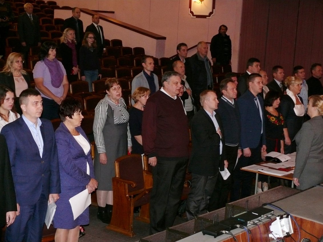 Присягнули на вiрнiсть громадi