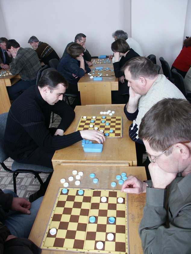 Шашки «наголо»!