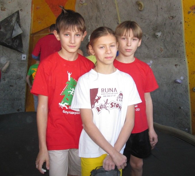 Нашi юнi скелелази молодцi