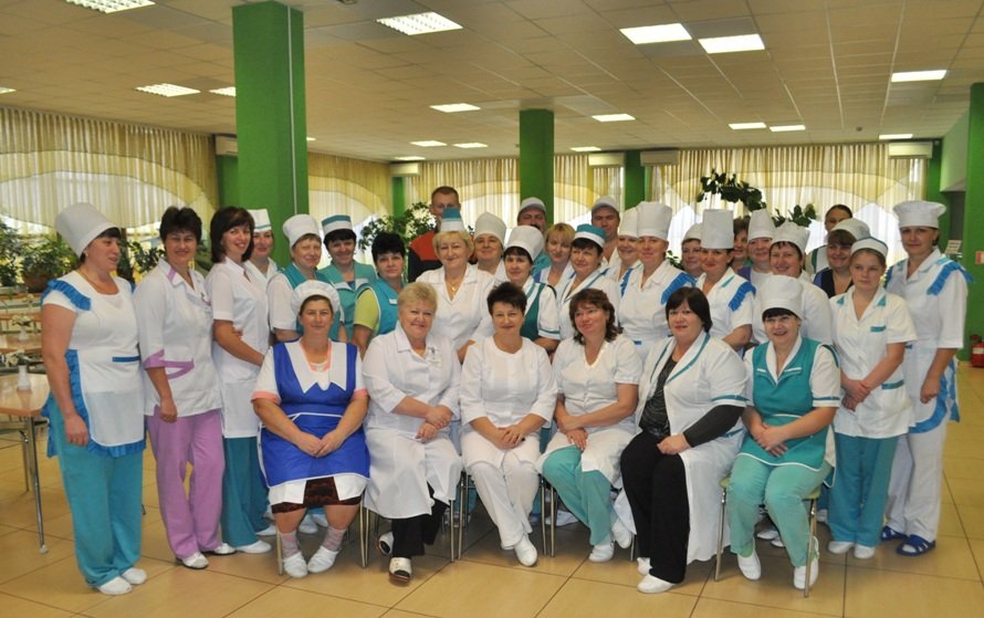 Миру, усмiшок i квiтiв у свято i буднi!