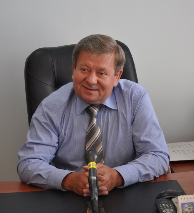 Вистояти і розвиватись