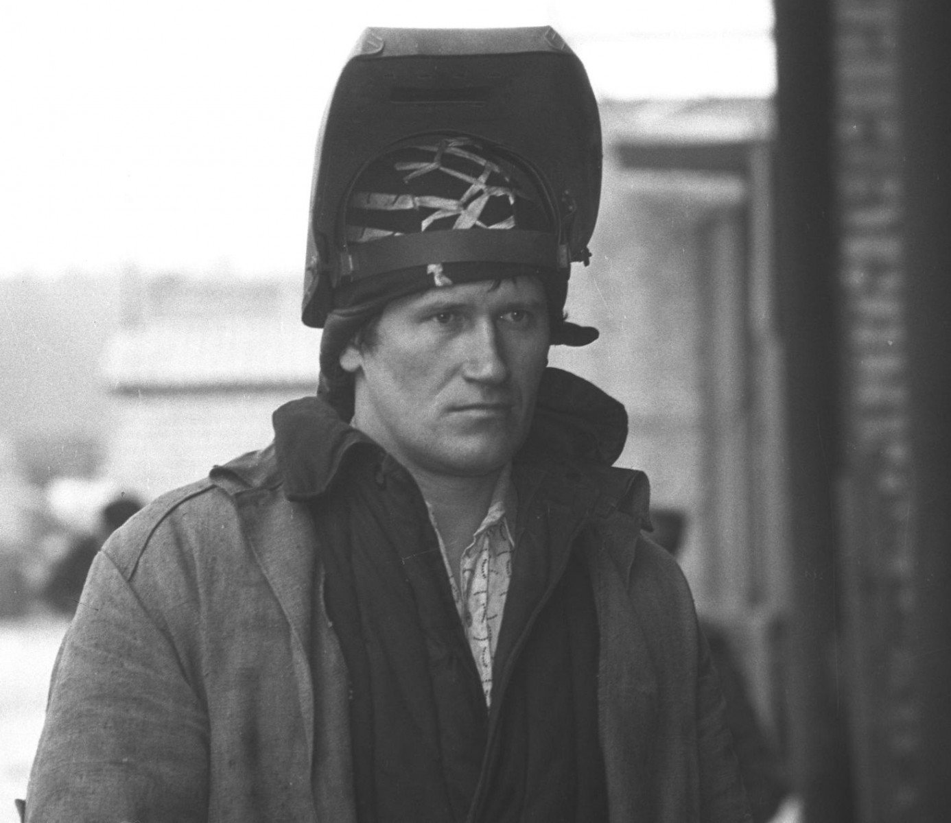 Ностальгия от 1990 года №5 "Энергостроитель"Пришел успех к трудолюбивым