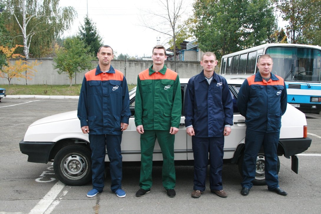 Транспортники ХАЕС відзначають День автомобіліста та День залізничника