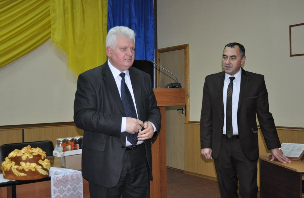 Хлiб-сiль роздiлили  з добрими сусiдами