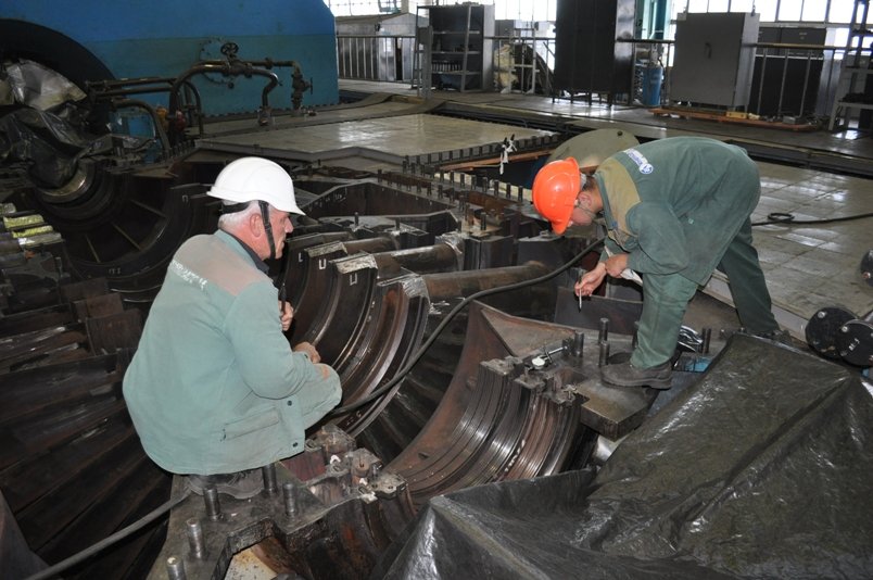 На всіх ремонтних ділянках