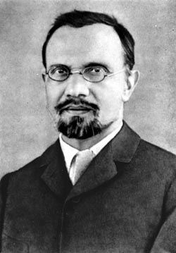 ВОНИ НАВЧАЛИСЯ В ОСТРОЗЬКІЙ ГІМНАЗІЇ