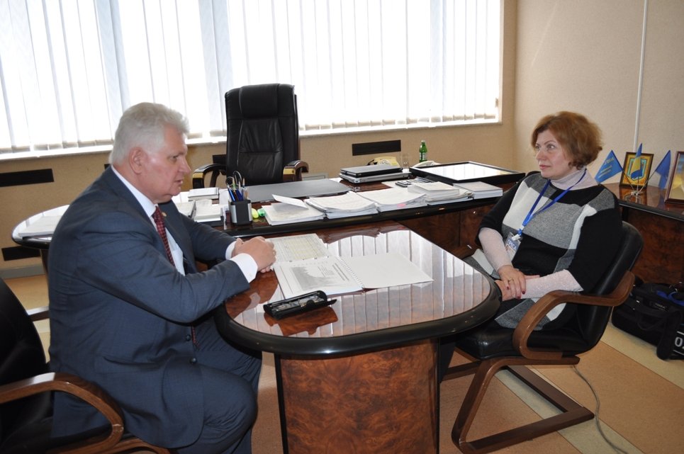 Компетентно, з перших вуст