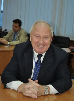 Цiнувати досвiд, рухатись до нових звершень