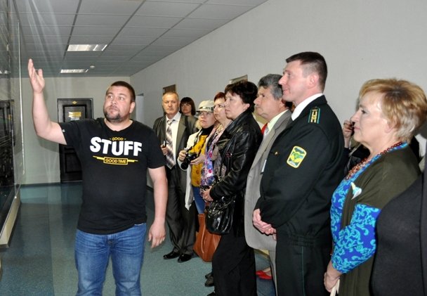 За  достовiрною  інформацією