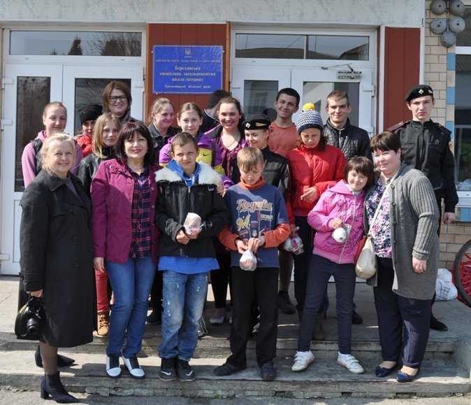 Від світла Великодня світліше у душах