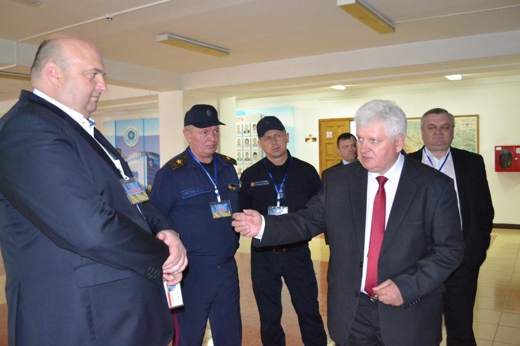 Пройшли масштабні тренування щодо дій у разівиникнення надзвичайної ситуації на Хмельницькій АЕС