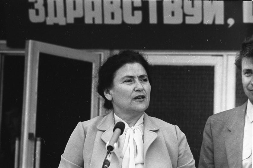 35 лiт на нивi виховання  - зош №2