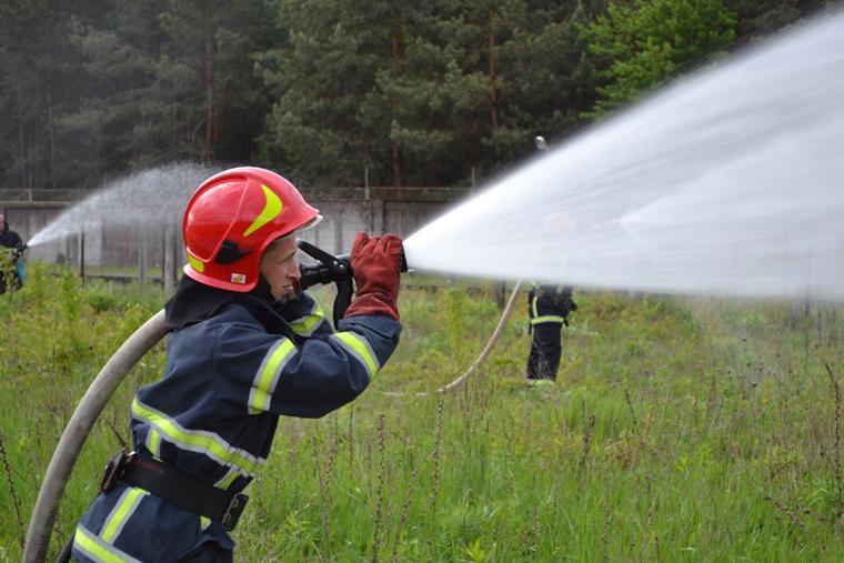 Тренувалися на території відкритого розподільчого пристрою