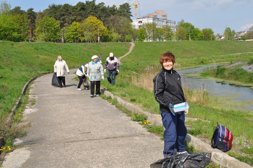 Іншим за приклад