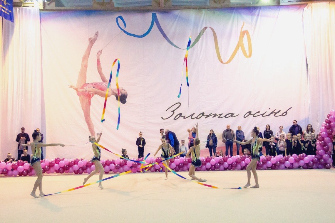 Змагались юні грації