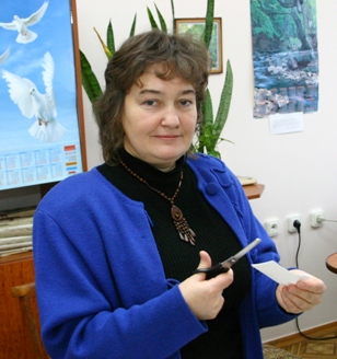 Душа із рідного краю на стягу долі сонце і слово несе