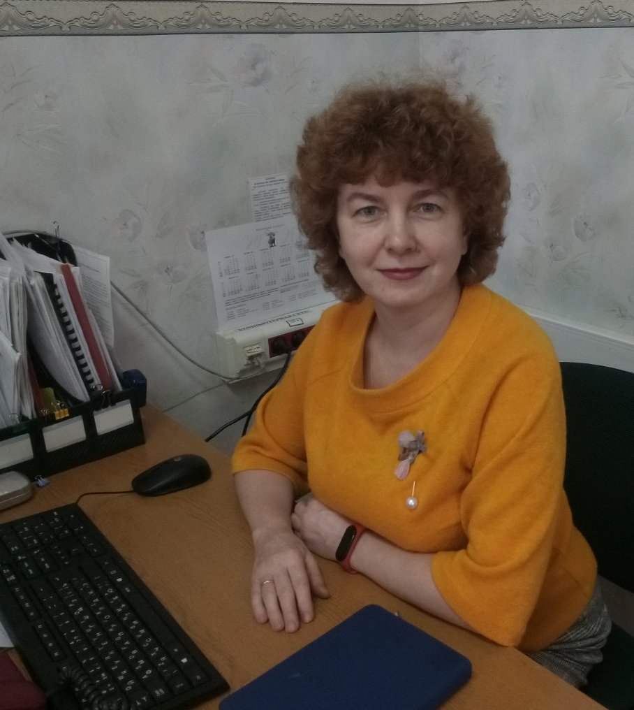 Цвіте барвисто сад її душі