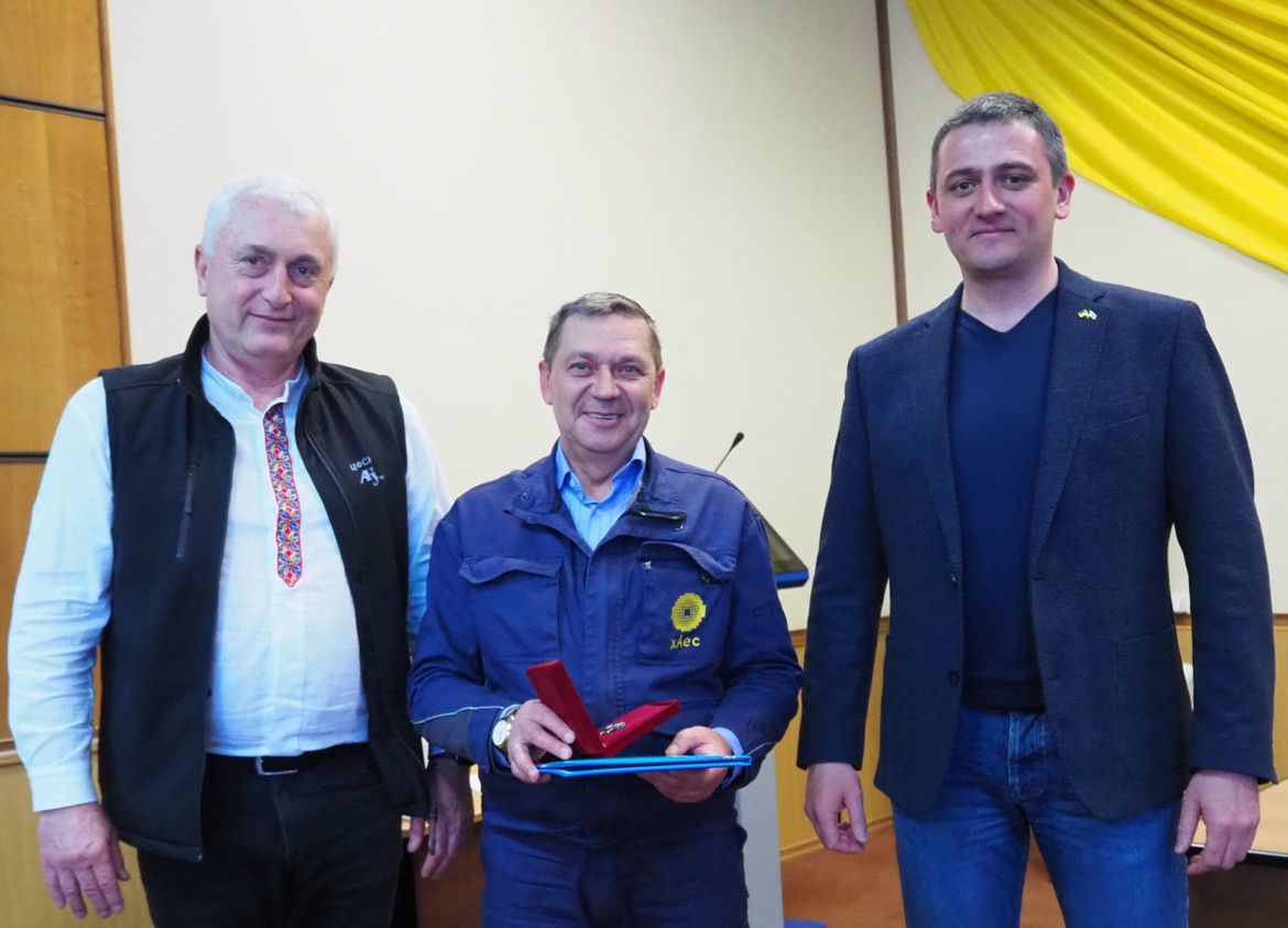 Не випадковий фахівець