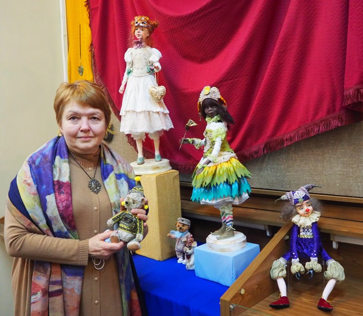 На творчі експерименти надихнула…лялька