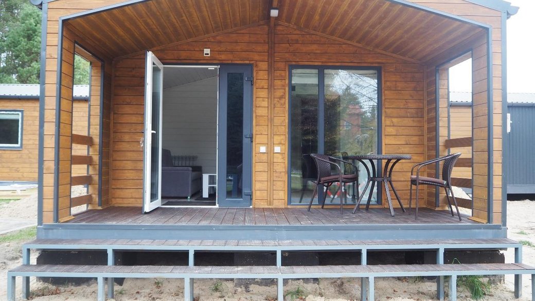 МОДУЛЬНЕ МІСТЕЧКО ДЛЯ АТОМНИКІВ: У НЕТІШИНІ ЗАСЕЛИЛИ ПЕРШИХ МЕШКАНЦІВ-ЕНЕРГОДАРЦІВ