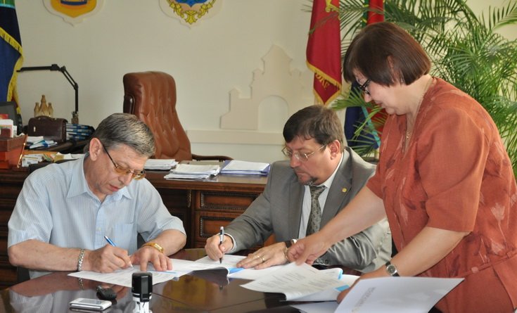 Співробітництво на користь атомників і регіону