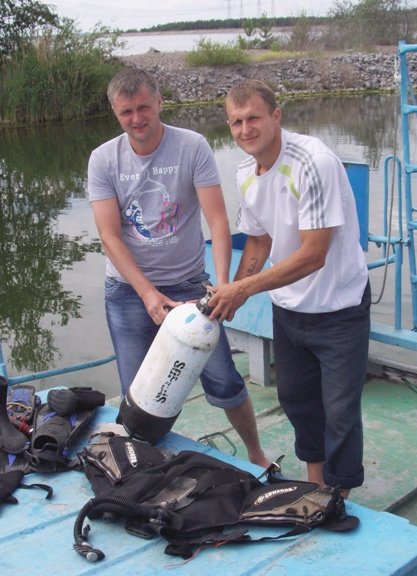 Нам би, нам би  всiм на дно