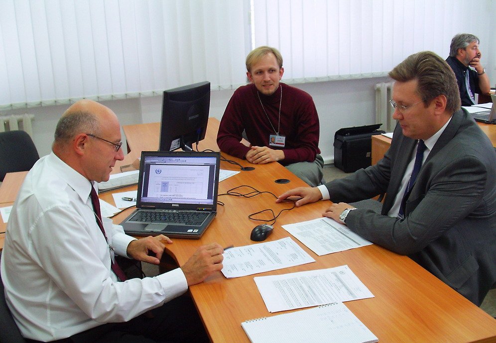 Оцінка за міжнародними стандартами