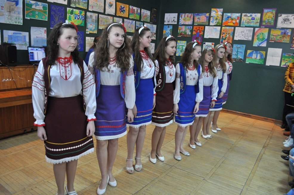 Написано, змальовано, думками поцiловано