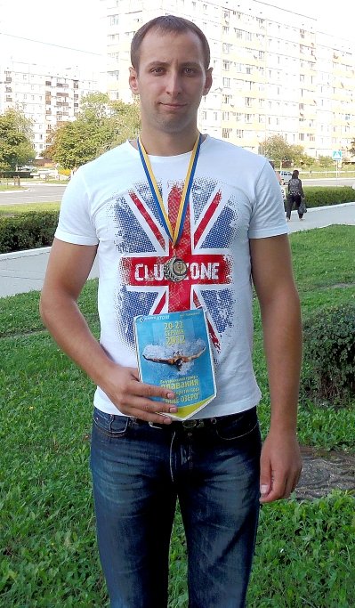 Працівник ХАЕС долав «золоту милю»