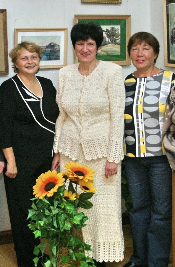 Митцi помiж нас